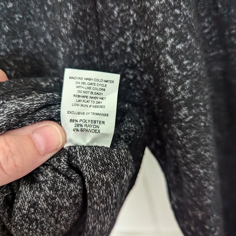 Antistar Ruched Cropped Sweater - Picture 5 of 5